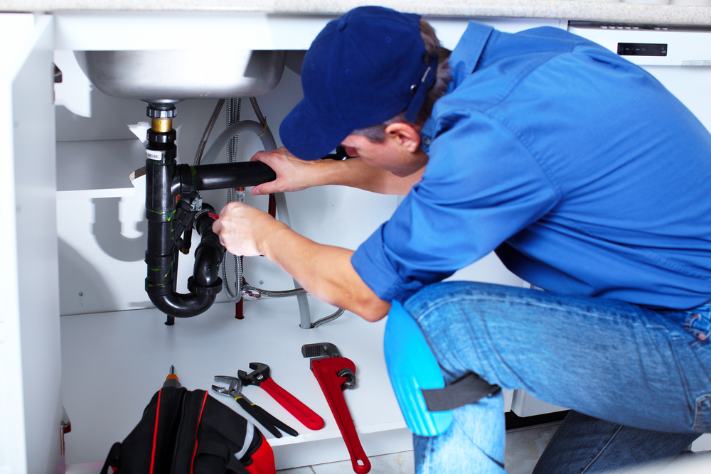 Spüle einbauen Handwerker