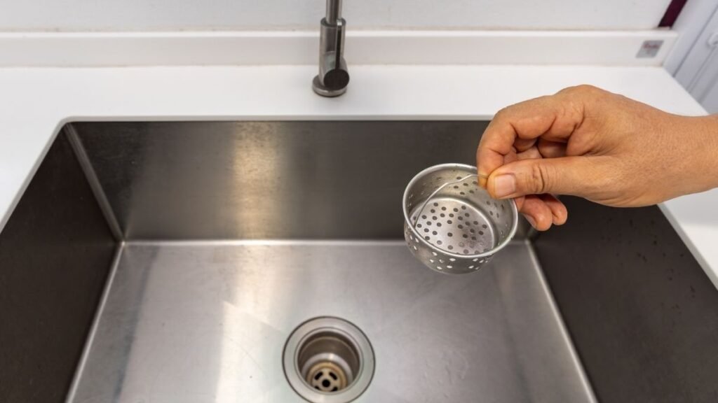 Pflege und Reinigung von Granitspülbecken für lange Haltbarkeit