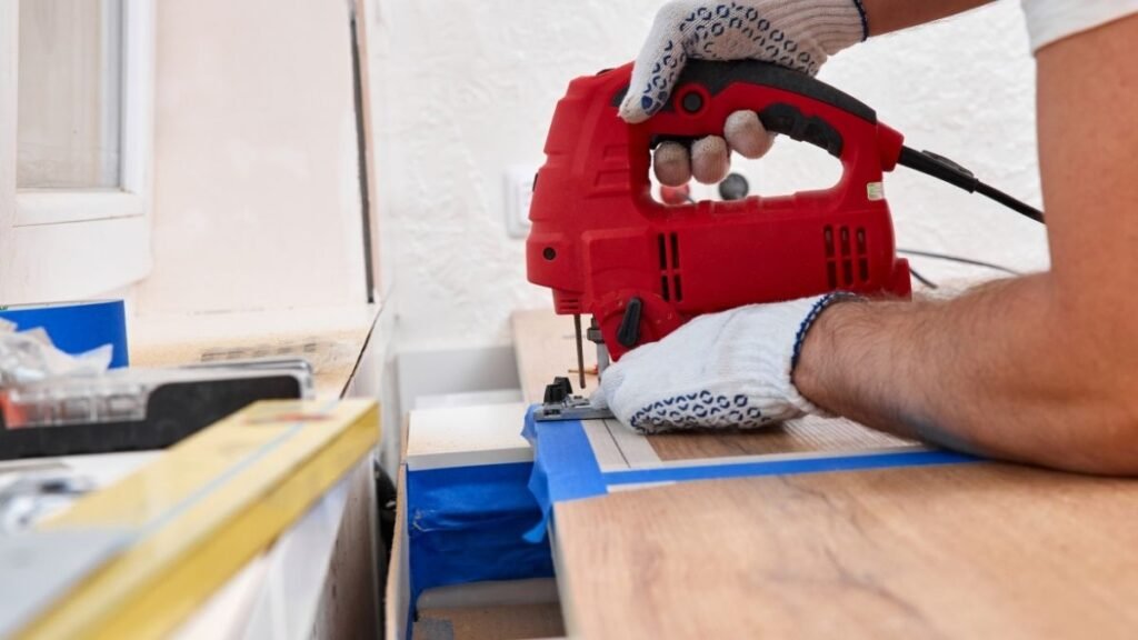 tipps für eine sichere montage küchenspüle einbauen arbeitsplatte